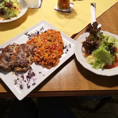 Kirchenwirt Otel Sankt Aegidi