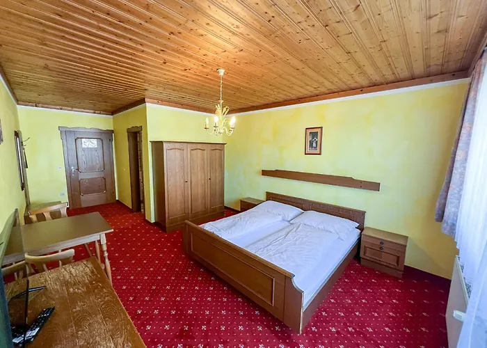 Hotell Kirchenwirt Sankt Aegidi