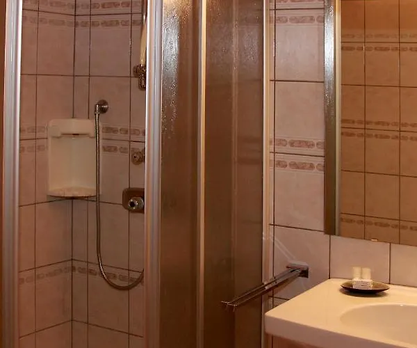 Hotell Kirchenwirt 3*